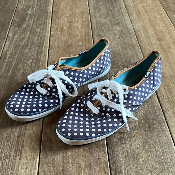 Keds Blue and white polka dot sneakers size 7 women’s - Picture 1 of 5